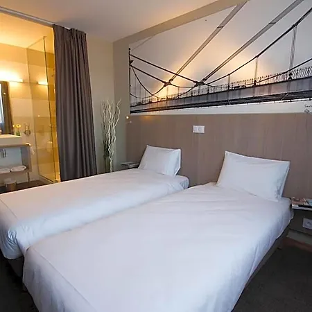 Hotel The Originals City, Ecoparc, Montpellier Est Saint-Aunes