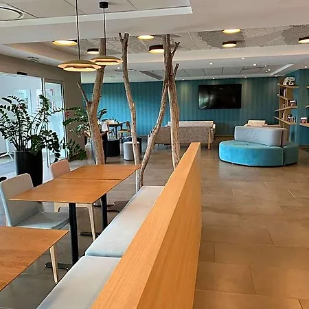 Hotel The Originals City, Ecoparc, Montpellier Est 3*