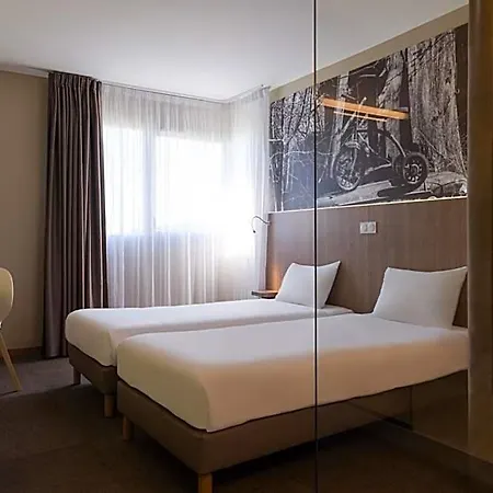 Hotel The Originals City, Ecoparc, Montpellier Est 3*