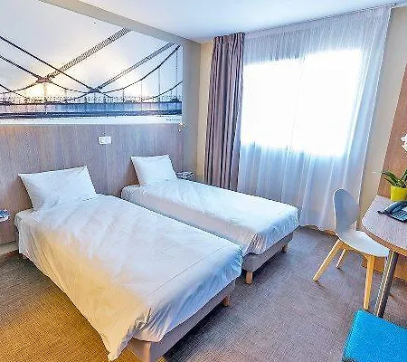 Hotel The Originals City, Ecoparc, Montpellier Est 3*