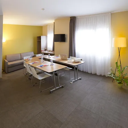 Hotel The Originals City, Ecoparc, Montpellier Est 3*