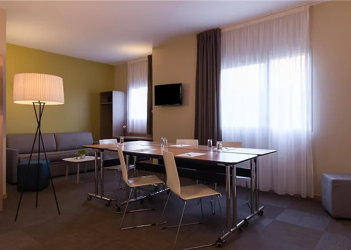 호텔 The Originals City, Ecoparc, Montpellier Est 3*